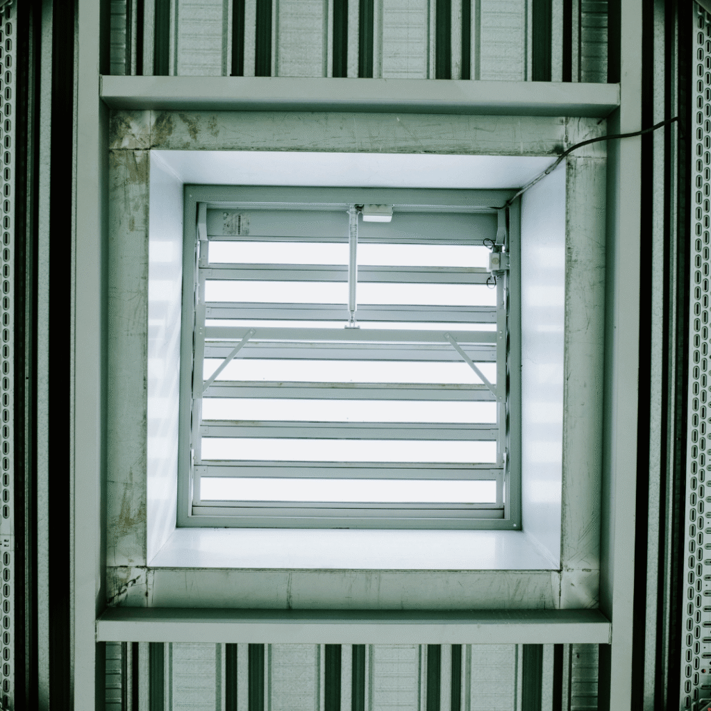 الشترات للشبابيك