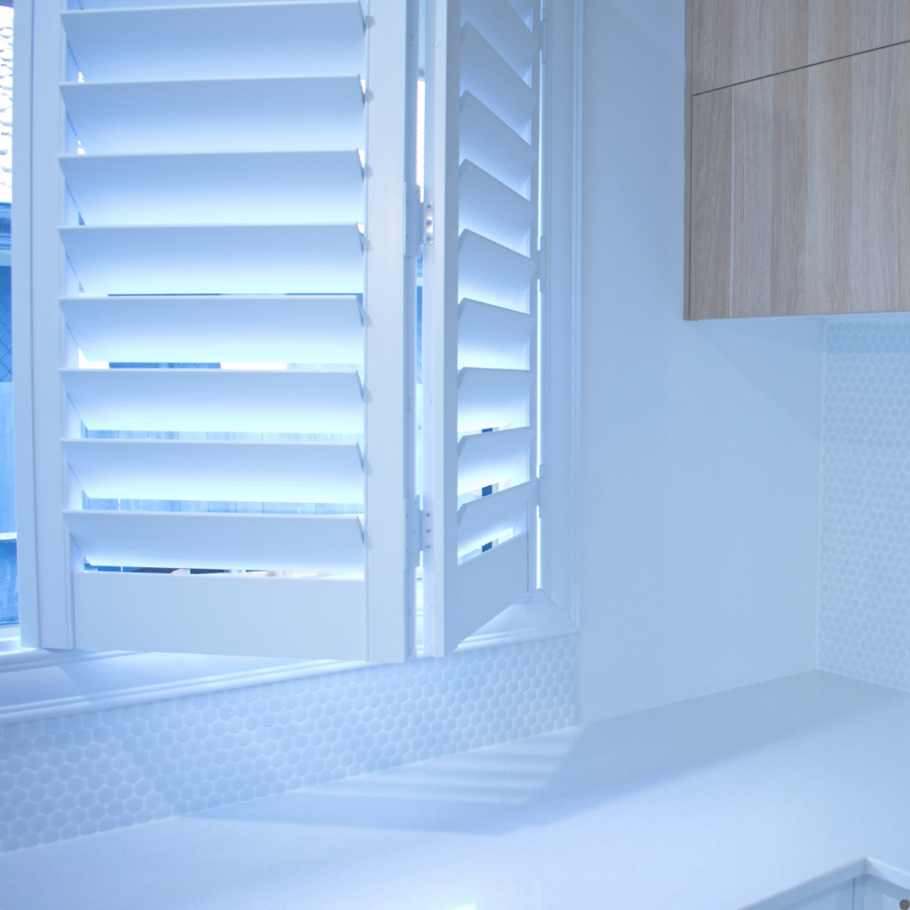 شتر داخلي للنوافذ - 0500992694