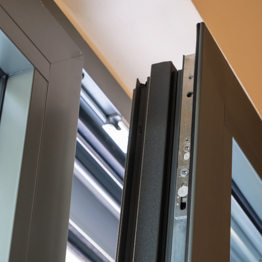 تركيب مصاريع النوافذ - 0500992694